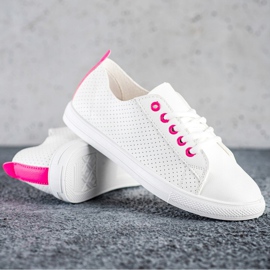 SHELOVET Baskets ajourées avec cuir écologique blanche 1