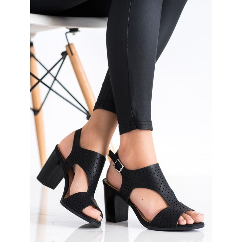 Renda Sandales ajourées avec cuir écologique noir 1