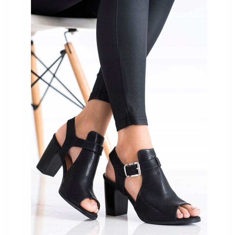 Renda Sandales construites avec cuir écologique le noir 1