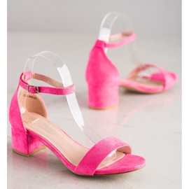 SHELOVET Sandales sur une barre basse rose 1 SHELOVET Sandales sur une barre basse rose 1