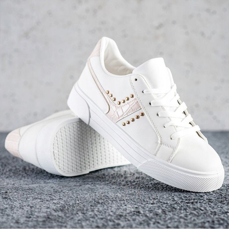 SHELOVET Chaussures nouées avec empiècement beige blanc 1
