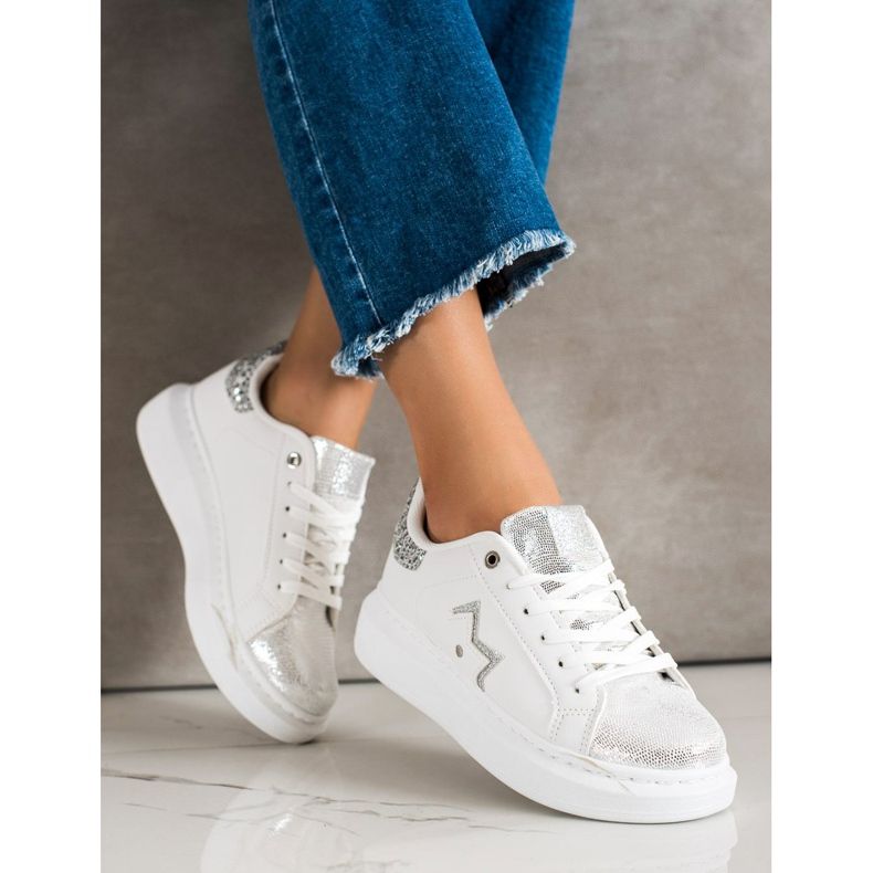 SHELOVET Baskets élégantes sur la plate-forme blanc 1