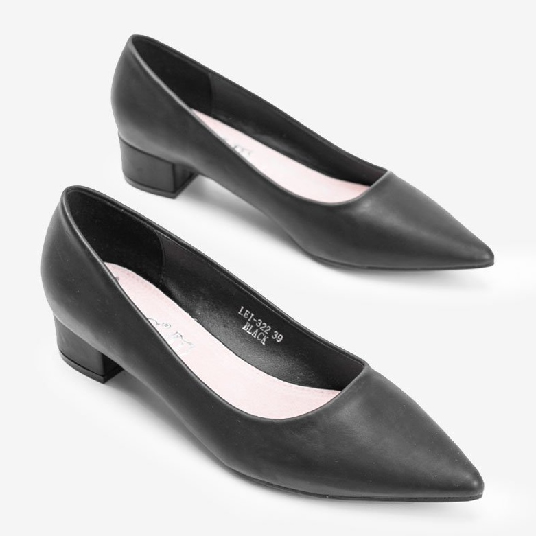 Escarpins noirs sur le montant bas Zafira 1