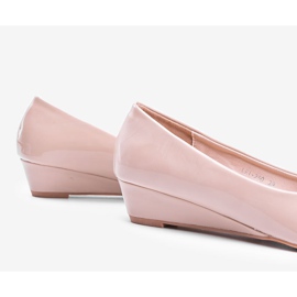 Escarpins beiges sur un petit talon compensé Chantal 1 Escarpins beiges sur un petit talon compensé Chantal 1