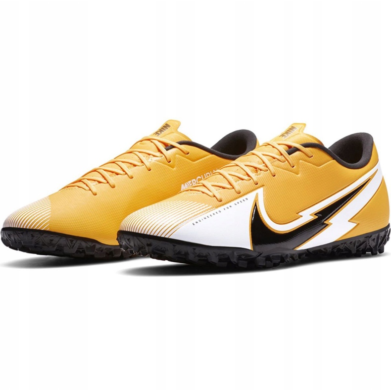 Chaussure de football Nike Mercurial Vapor 13 Academy Tf M AT7996 801 oranges et rouges 1 Chaussure de football Nike Mercurial Vapor 13 Academy Tf M AT7996 801 oranges et rouges 1