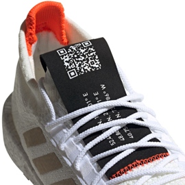 Chaussures Adidas PulseBOOST Hd M EE9564 blanc orange 3