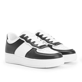 Baskets Noyale noires et blanches 1