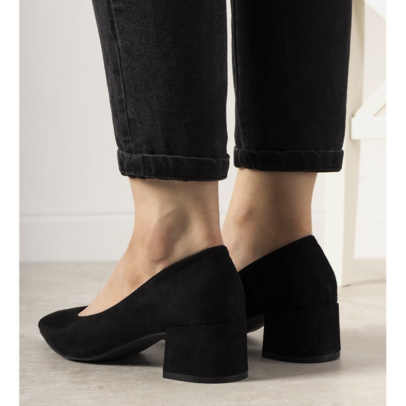 Escarpins noirs sur le poteau Floren le noir 2 Escarpins noirs sur le poteau Floren le noir 2