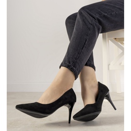 Escarpins noirs sur un talon bas Campbell le noir 1