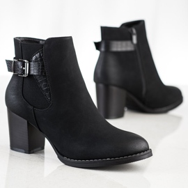 J. Star Bottes sur un poteau avec une boucle décorative noir 1