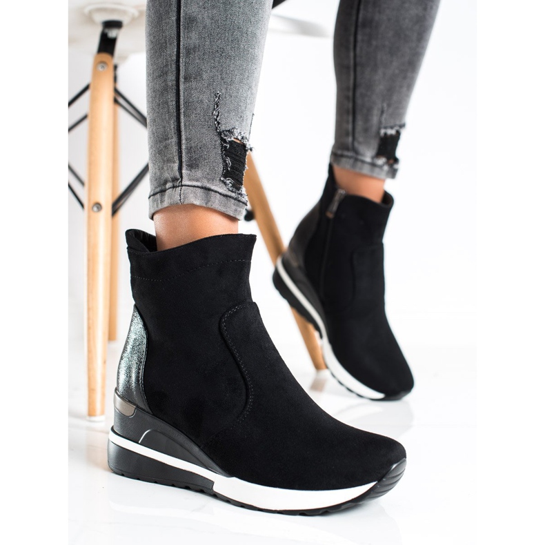 Bottes hautes sur le coin VINCEZA noir 1