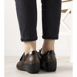 Richelieu marron sur le compensé Merante brun 1 Richelieu marron sur le compensé Merante brun 1