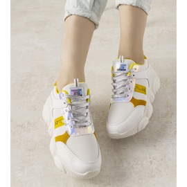 Baskets Carry blanches et jaunes femme 1