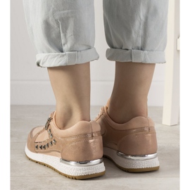 Baskets de sport roses ornées de clous Daphne 2