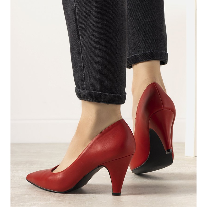 Escarpins rouges sur un talon Day Off épais 1 Escarpins rouges sur un talon Day Off épais 1