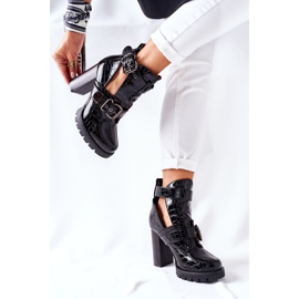 Boots On a Post Boucle Laquée Noir Crocodile Bramshall le noir 3