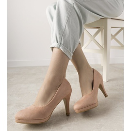 Escarpins roses sur un talon aiguille Marino 1