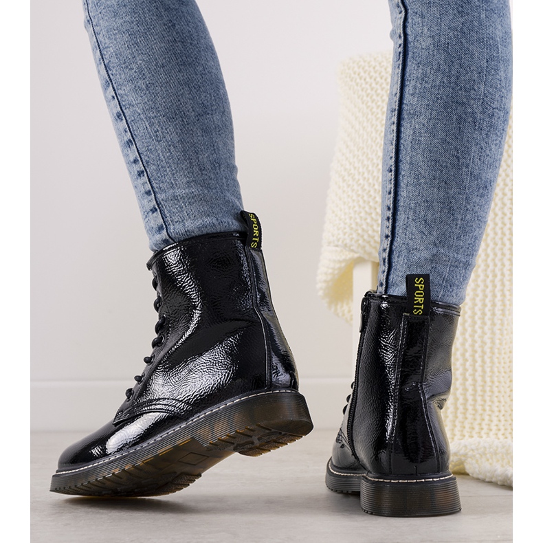 Boots Peve femme laquées noires le noir 1
