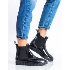 SHELOVET Galoches laquées sur la plate-forme le noir 2 SHELOVET Galoches laquées sur la plate-forme le noir 2