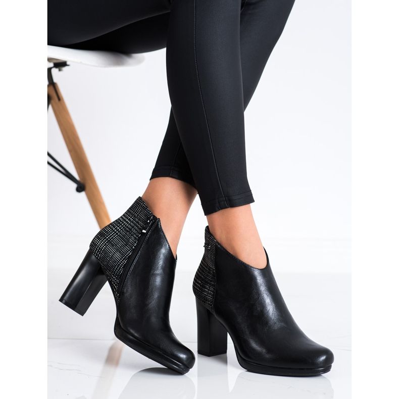 SHELOVET Chaussons Courts Sur Un Poteau noir 2