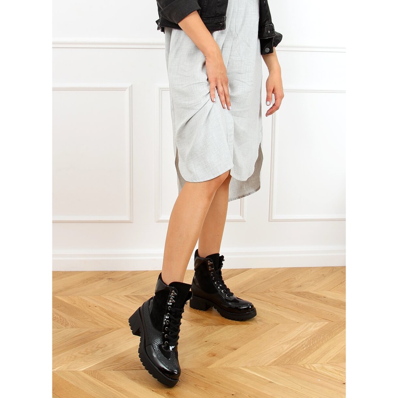 Boots sur semelle épaisse KL-757 Noir le noir 1