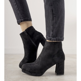 Bottines en daim noir sur le montant Mahoganis le noir 4