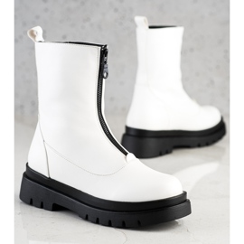 Evento Travailleurs blancs sur le curseur blanche 1