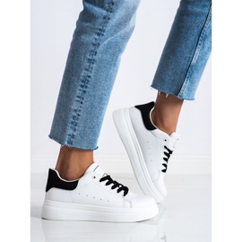 Ideal Shoes Baskets blanches classiques 3
