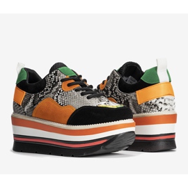 Baskets noires sur une semelle haute le noir orange gris 1