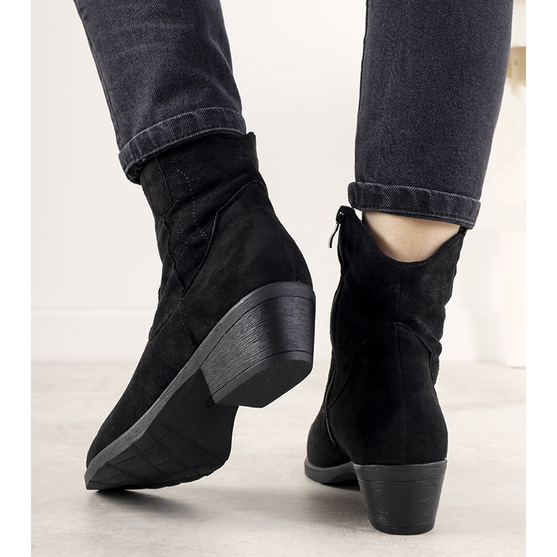 Boots femme noires à l'accent cowboy Tello Cruz le noir 1 Boots femme noires à l'accent cowboy Tello Cruz le noir 1