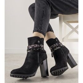 Bottines en daim noir sur le poteau pour femme Barella 1
