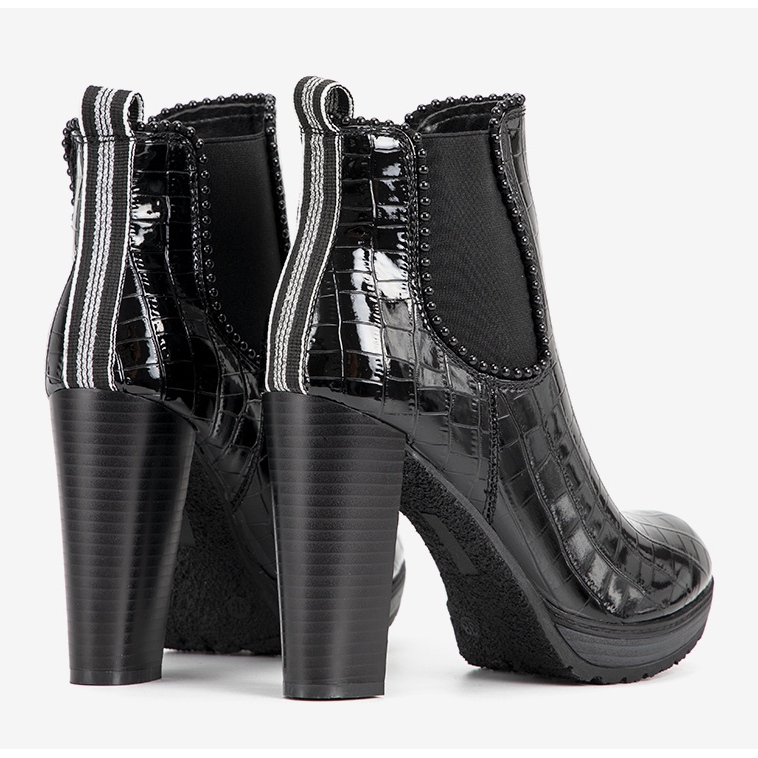 Bottines noires classiques sur le poteau Moment le noir 1
