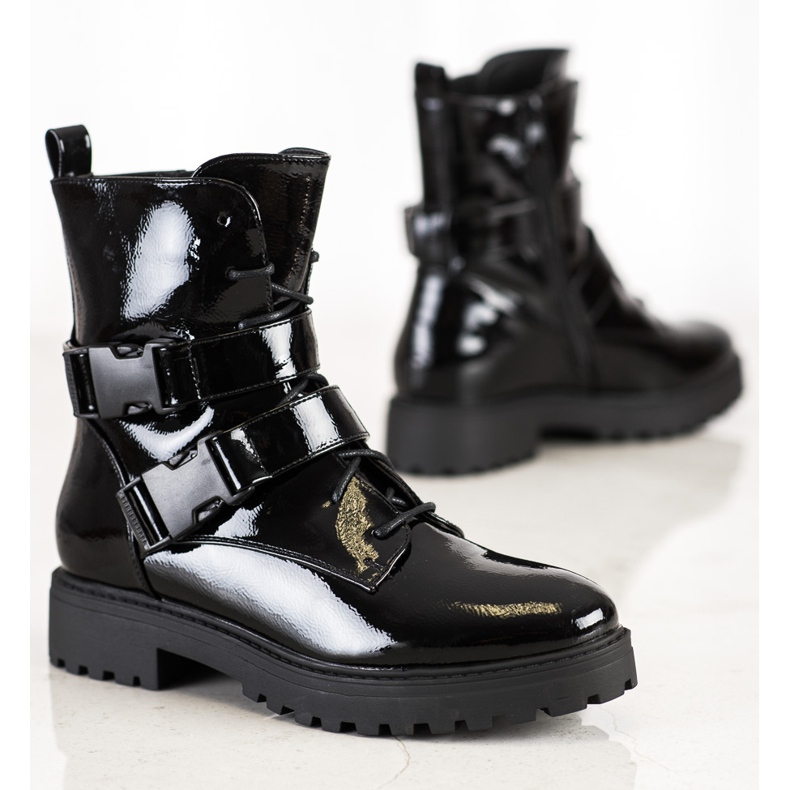 Bestelle Ouvriers Laqués Avec Fermoirs le noir 1 Bestelle Ouvriers Laqués Avec Fermoirs le noir 1