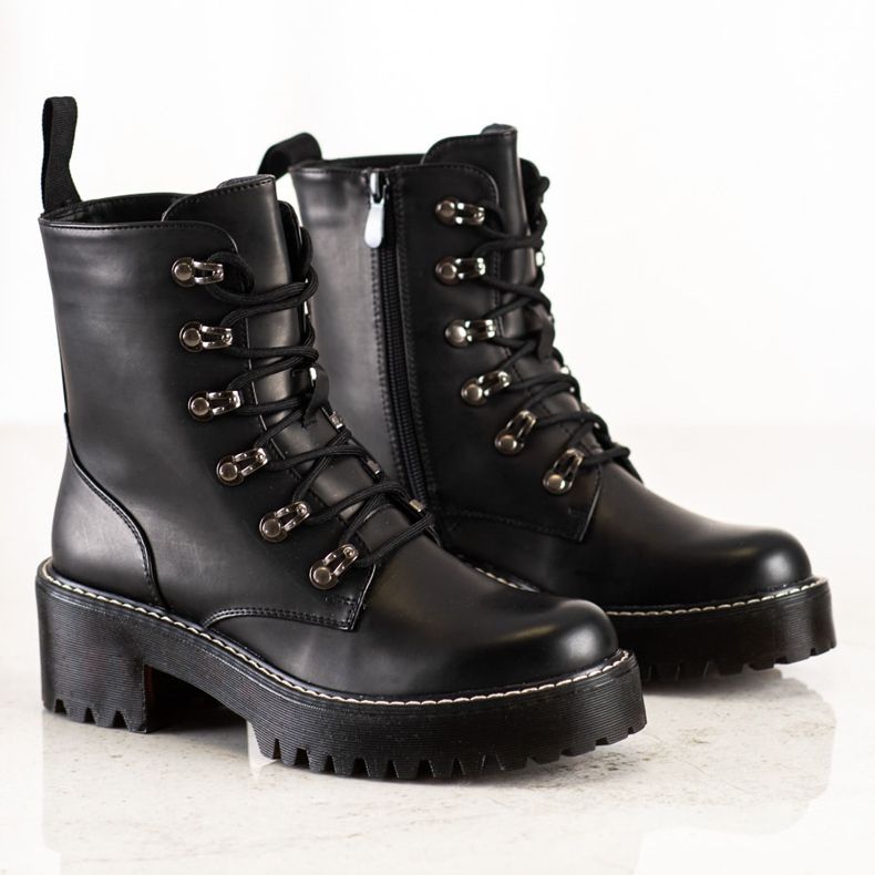 Janessa Ouvriers de la mode noir 2