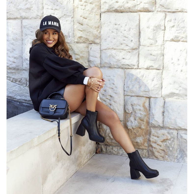 FJ1 Bottes chaudes pour femmes Square Post Black Closer le noir 2