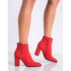 Bestelle Bottes rouges élégantes 2
