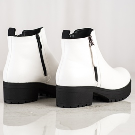 Clowse Bottes confortables sur la plate-forme blanche 1