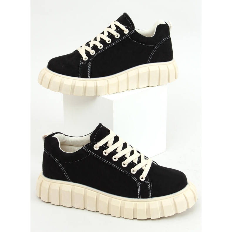 Baskets noires à semelle épaisse 85-737 Noir 1