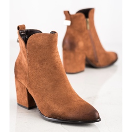 Bottines à talons en daim de VINCEZA brun 1