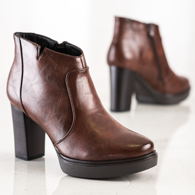 Sabatina Bottes basses sur la plate-forme brun 1 Sabatina Bottes basses sur la plate-forme brun 1