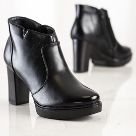 Sabatina Bottes basses sur la plate-forme noir 1