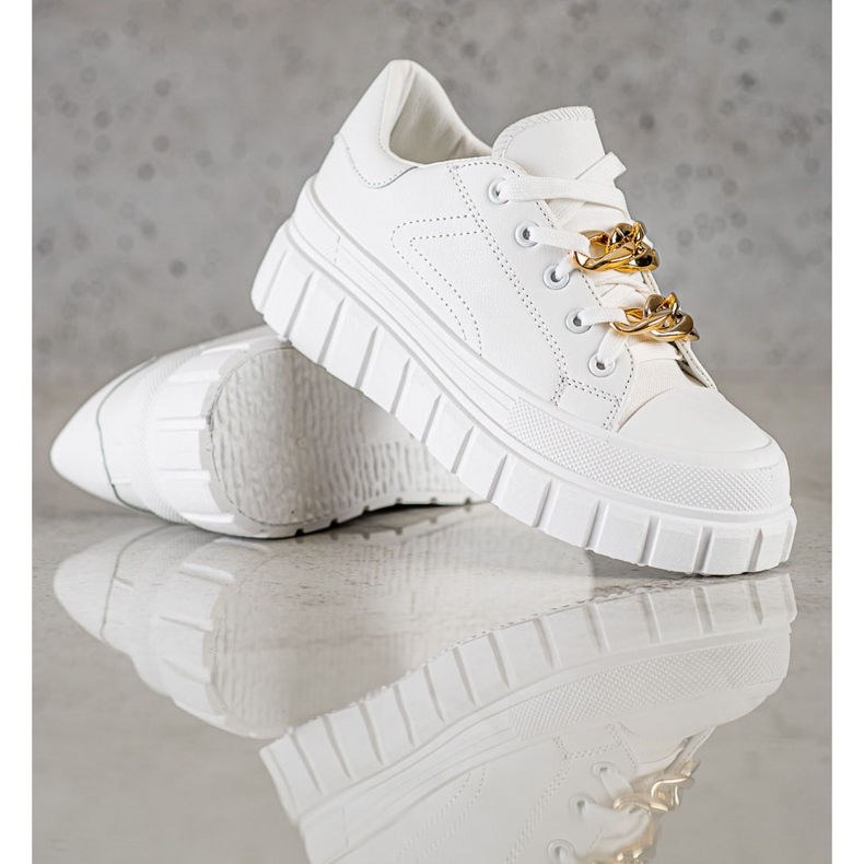 SHELOVET Baskets avec chaîne de mode blanche 1