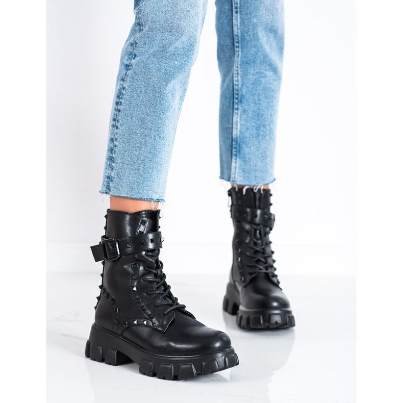 Erynn Travailleurs avec des goujons noirs le noir 2