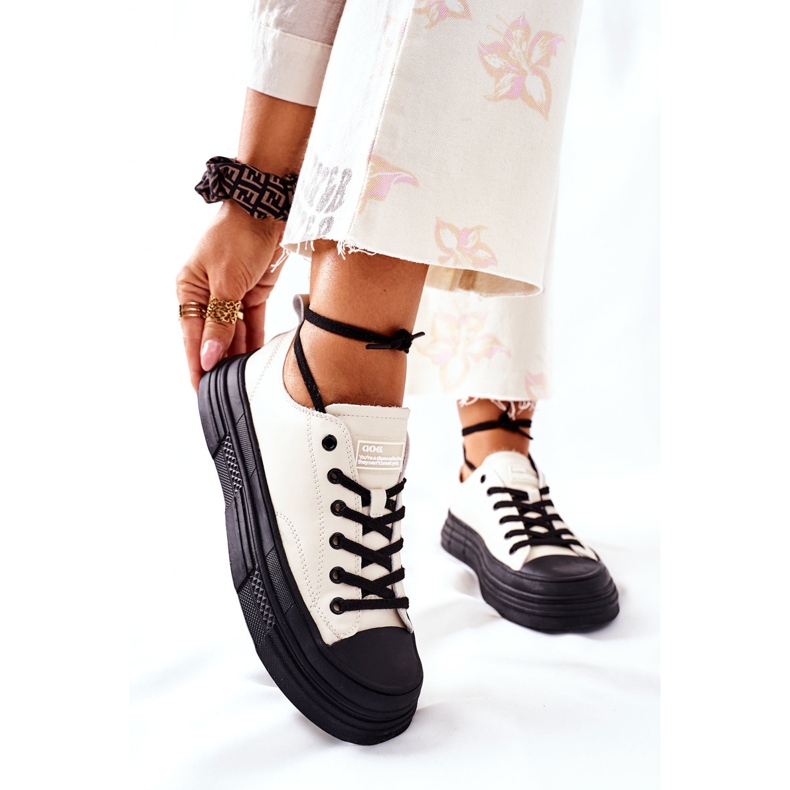 Baskets chaudes pour femmes GOE II2N4036 Blanc blanche le noir 2