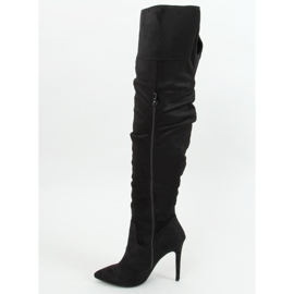 Surbottes noires sur une broche noire RF296 Black 1