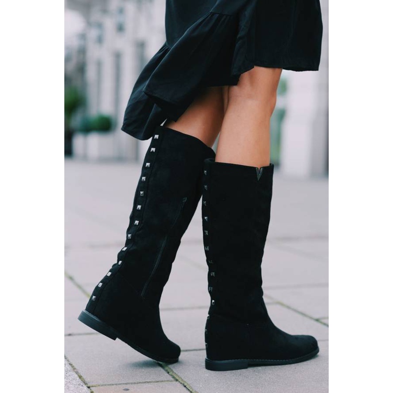 Bottines noires sur le talon compensé Nana recouvert le noir 1