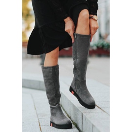 Bottes grises sur le talon compensé Lea 1