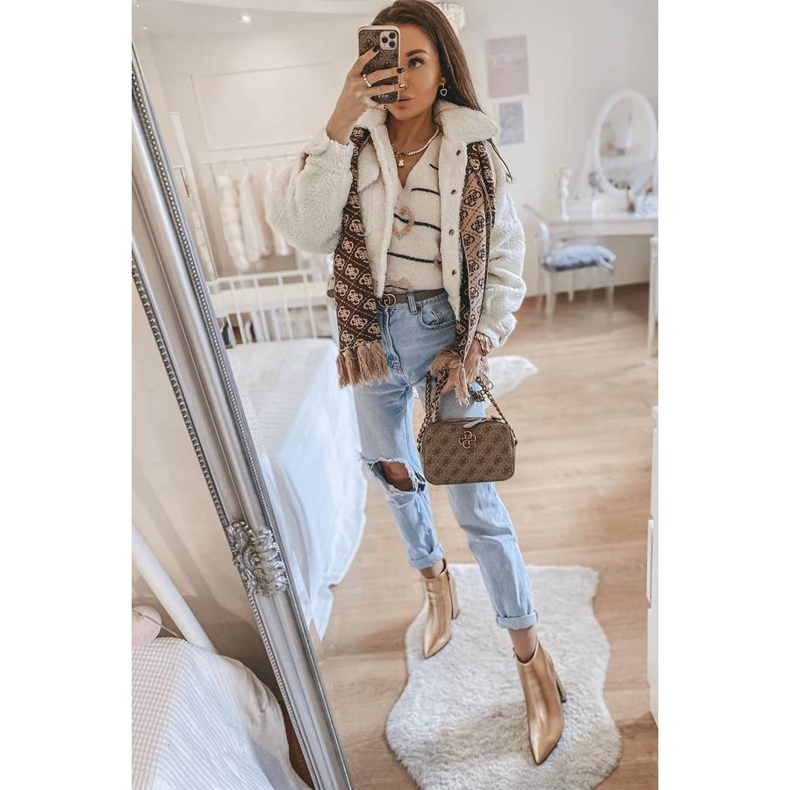 Bottines dorées sur le Stomp post 1