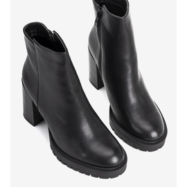 Boots noires laquées façon crocodile Minette le noir 1