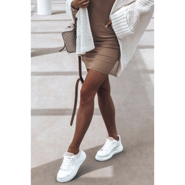 RunwayHer baskets blanches rose 2